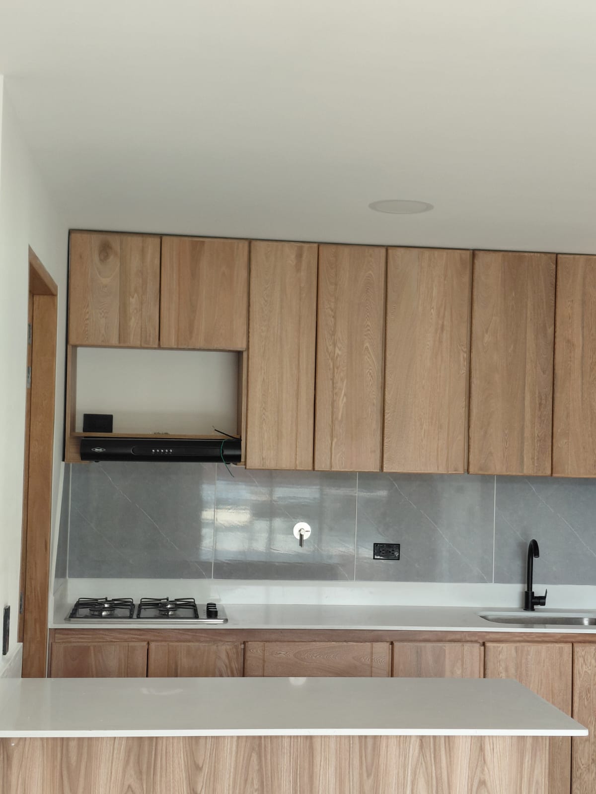 APARTAESTUDIO EN ARRIENDO FLORESTA COFUTURA 5